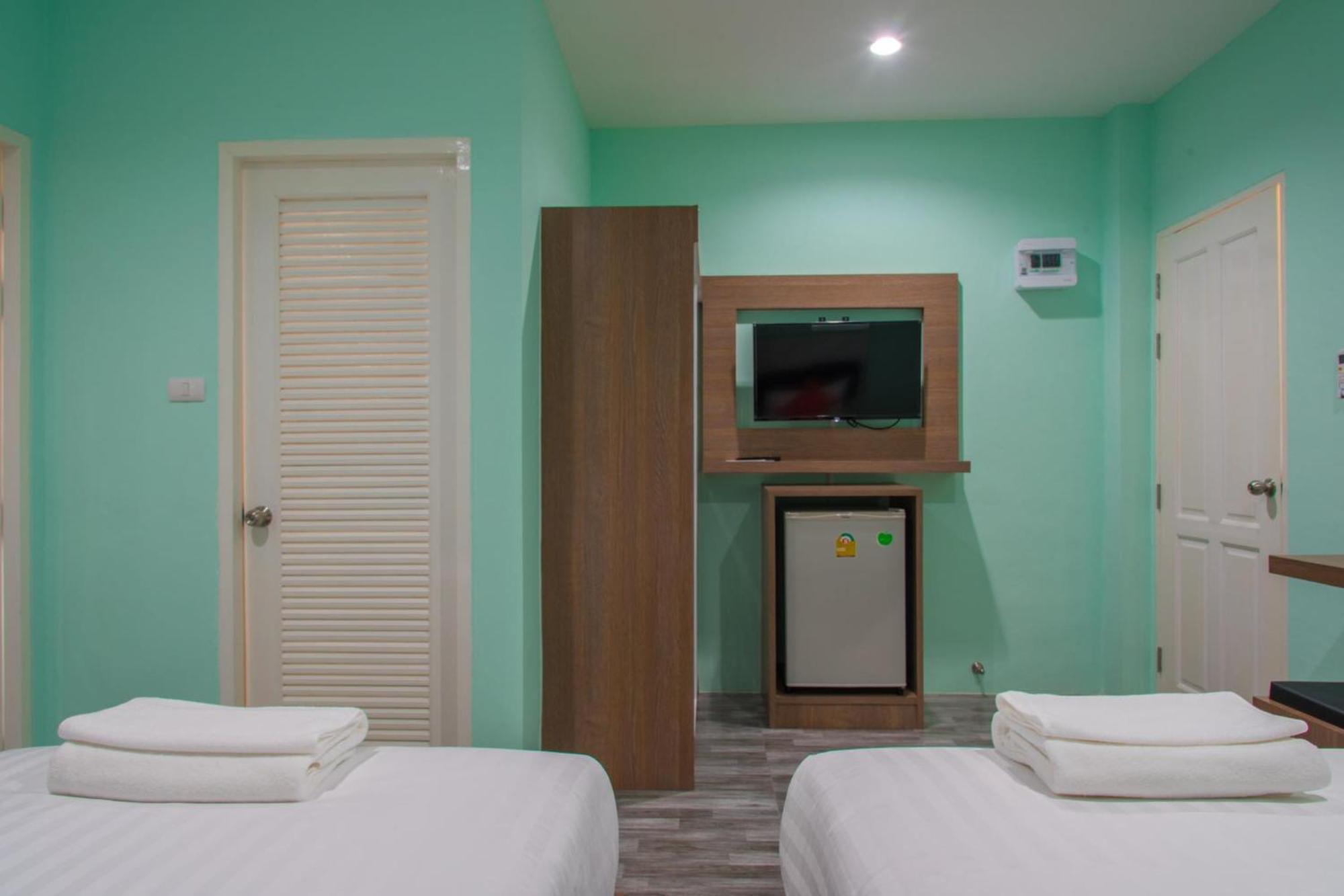 Anatasia Apartment Phuket ภายนอก รูปภาพ